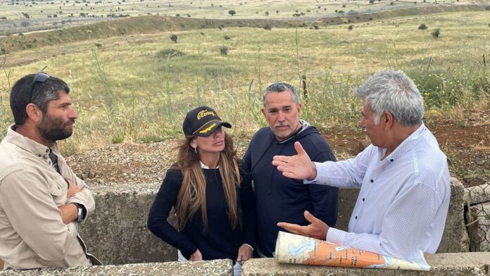 ITME-Tours-couple-01 On the Syrian border, 20 miles from Damascus, we will explore the war in Syria and the potential for the "Sinaization" of the Golan Heights